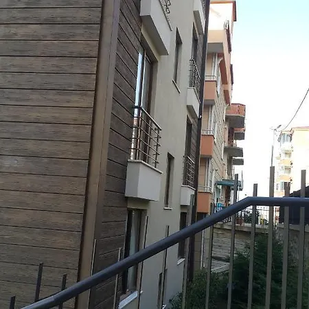 Daire Nıl Harika Ve Panoramik Bir Deniz Manzaralı Yeni Tesis Pelitli (Trabzon)